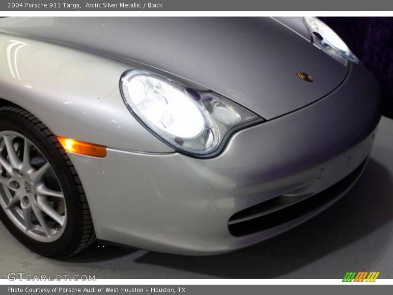 Arctic Silver Metallic / Black 2004 Porsche 911 Targa