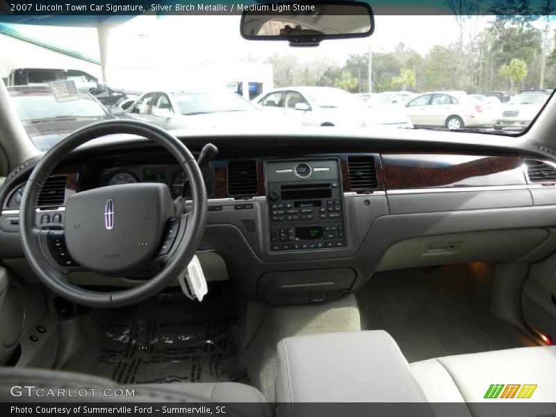 Silver Birch Metallic / Medium Light Stone 2007 Lincoln Town Car Signature