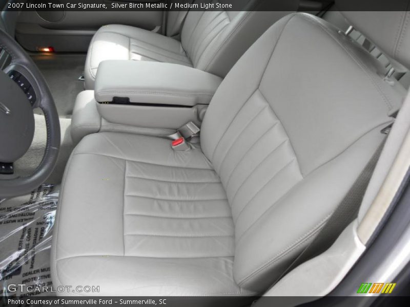 Silver Birch Metallic / Medium Light Stone 2007 Lincoln Town Car Signature