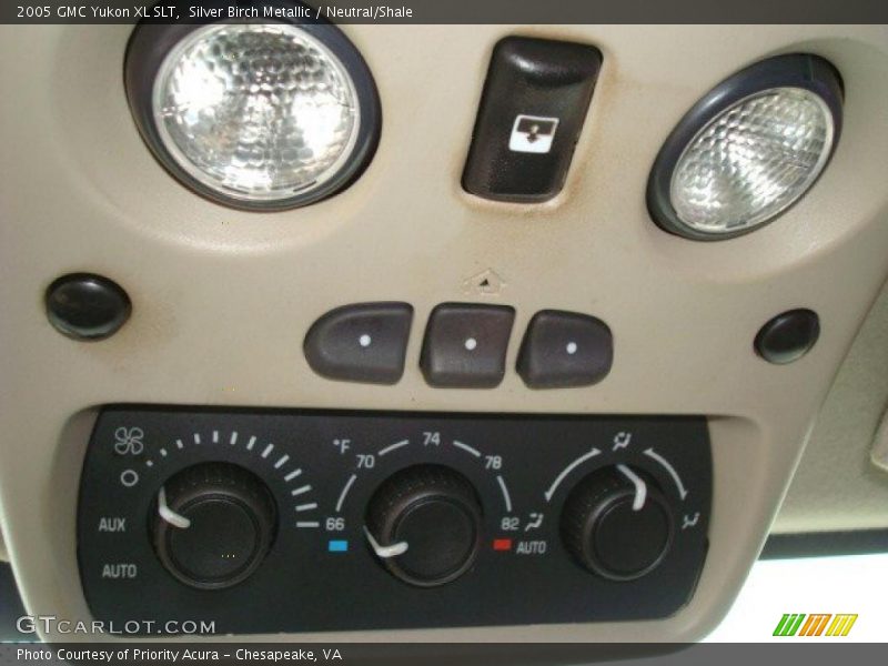 Silver Birch Metallic / Neutral/Shale 2005 GMC Yukon XL SLT