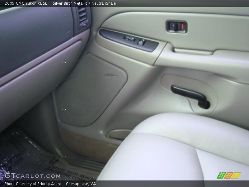 Silver Birch Metallic / Neutral/Shale 2005 GMC Yukon XL SLT