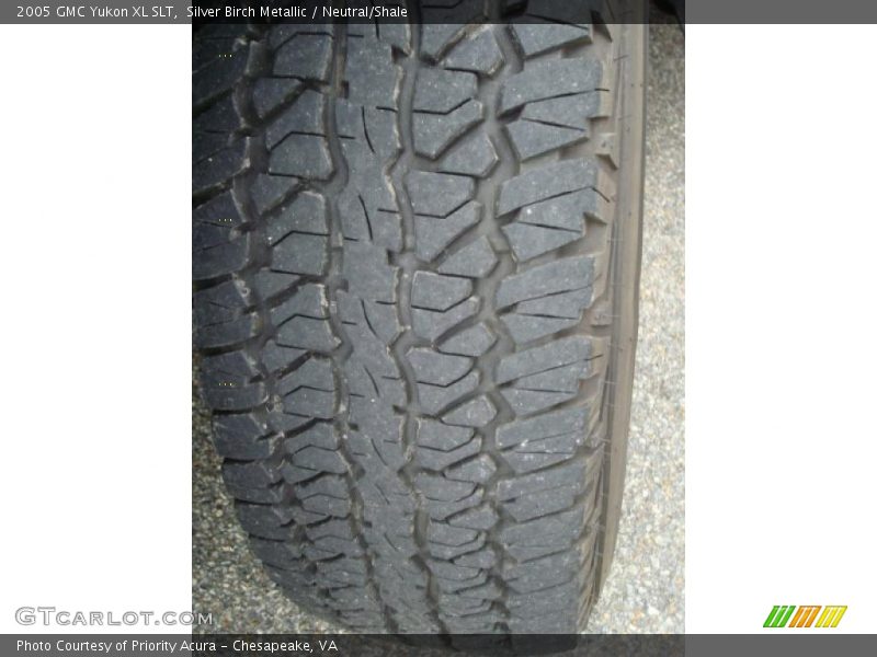 Silver Birch Metallic / Neutral/Shale 2005 GMC Yukon XL SLT