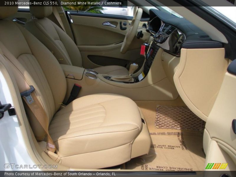 Diamond White Metallic / Cashmere 2010 Mercedes-Benz CLS 550