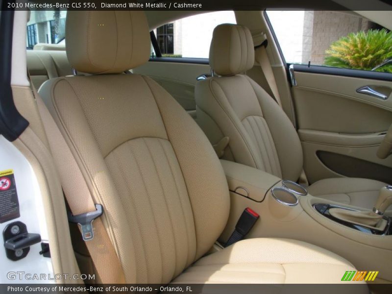 Diamond White Metallic / Cashmere 2010 Mercedes-Benz CLS 550