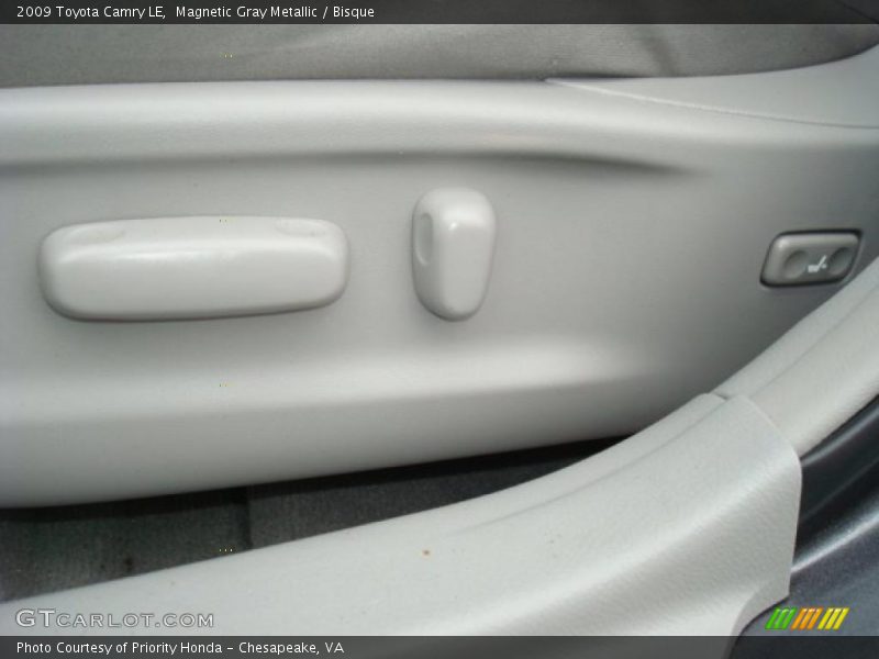 Magnetic Gray Metallic / Bisque 2009 Toyota Camry LE