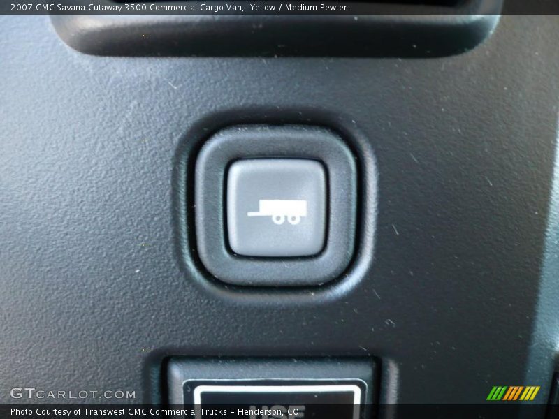 Yellow / Medium Pewter 2007 GMC Savana Cutaway 3500 Commercial Cargo Van