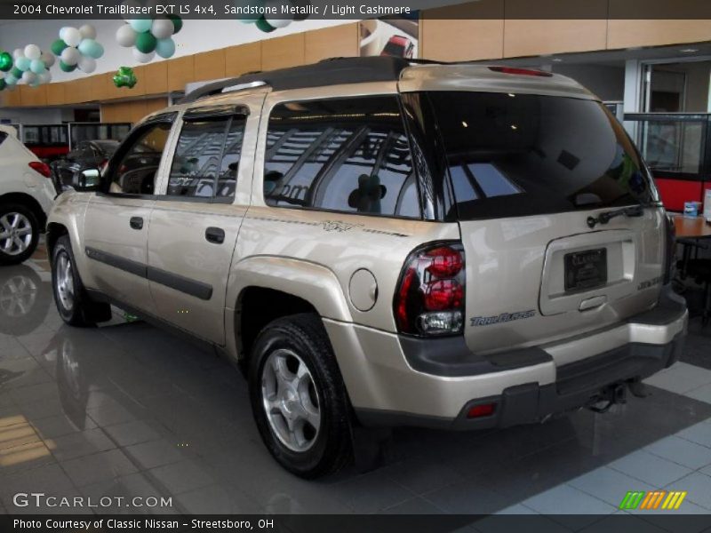 Sandstone Metallic / Light Cashmere 2004 Chevrolet TrailBlazer EXT LS 4x4