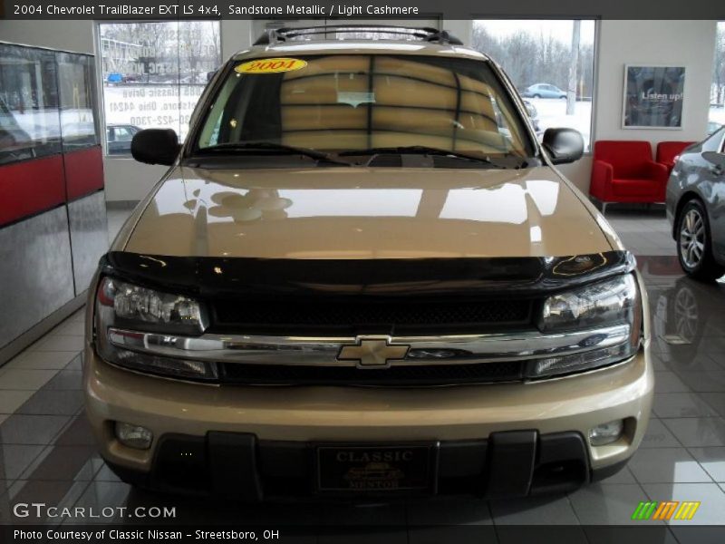 Sandstone Metallic / Light Cashmere 2004 Chevrolet TrailBlazer EXT LS 4x4