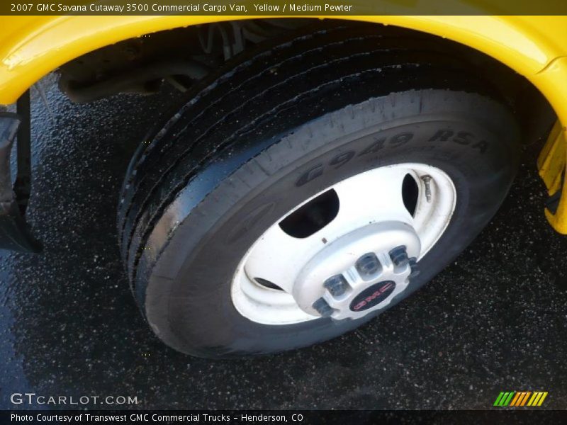 Yellow / Medium Pewter 2007 GMC Savana Cutaway 3500 Commercial Cargo Van