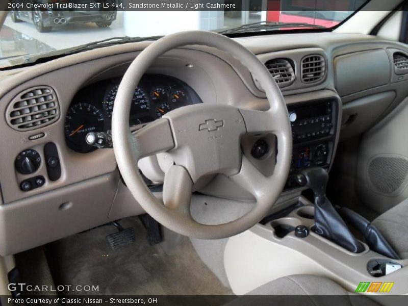 Sandstone Metallic / Light Cashmere 2004 Chevrolet TrailBlazer EXT LS 4x4