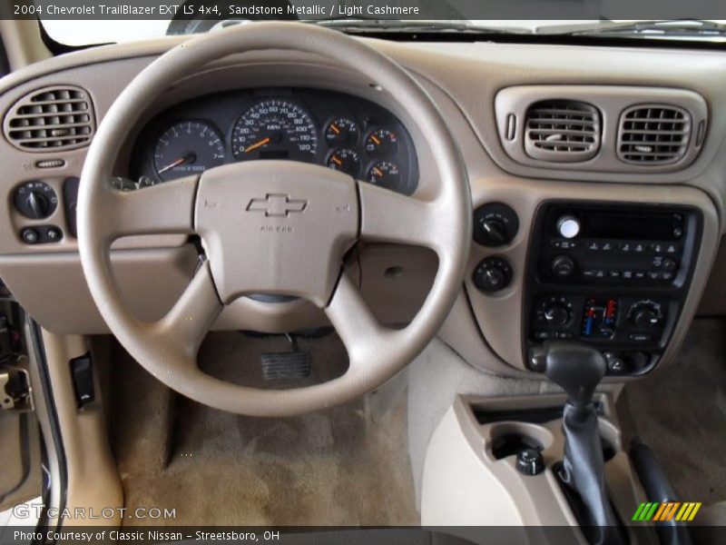 Sandstone Metallic / Light Cashmere 2004 Chevrolet TrailBlazer EXT LS 4x4