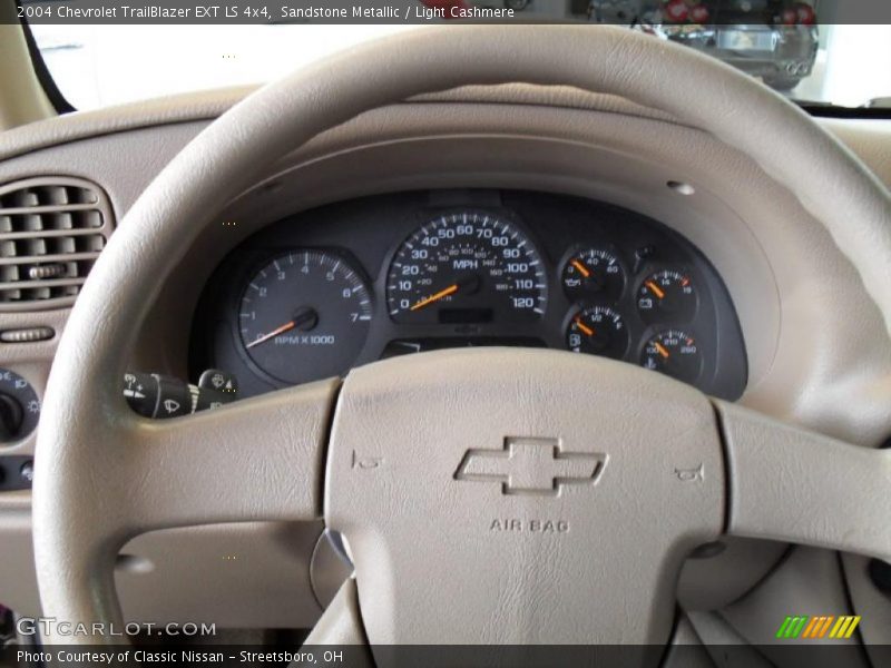 Sandstone Metallic / Light Cashmere 2004 Chevrolet TrailBlazer EXT LS 4x4