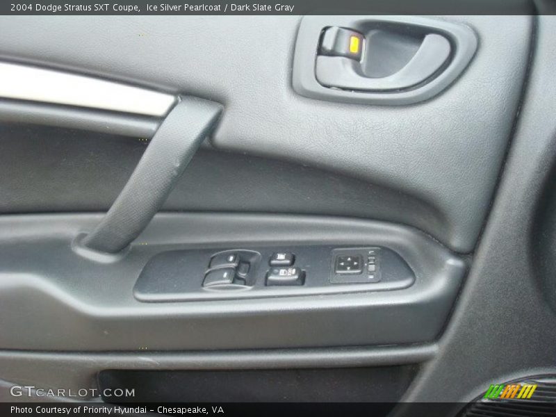 Ice Silver Pearlcoat / Dark Slate Gray 2004 Dodge Stratus SXT Coupe