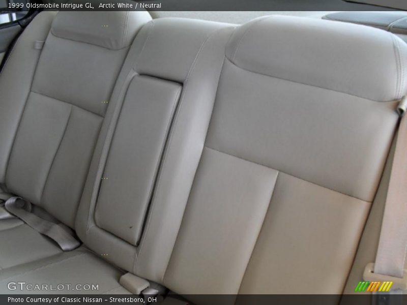Arctic White / Neutral 1999 Oldsmobile Intrigue GL