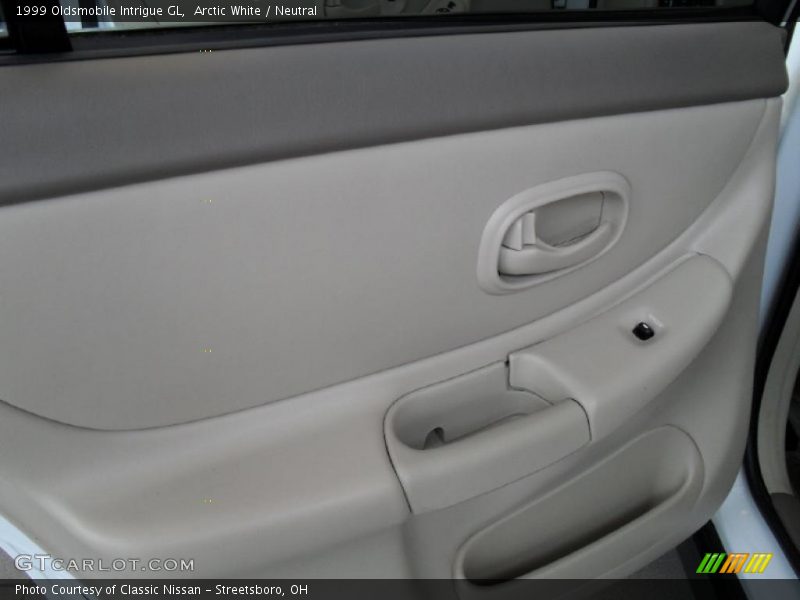Arctic White / Neutral 1999 Oldsmobile Intrigue GL