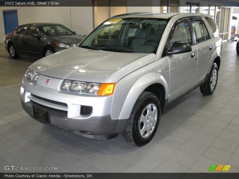 Silver / Gray 2003 Saturn VUE