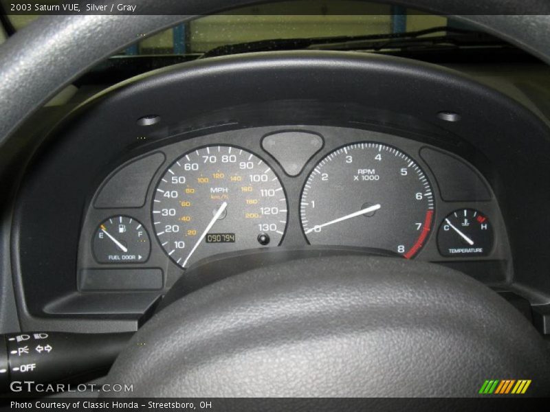 Silver / Gray 2003 Saturn VUE