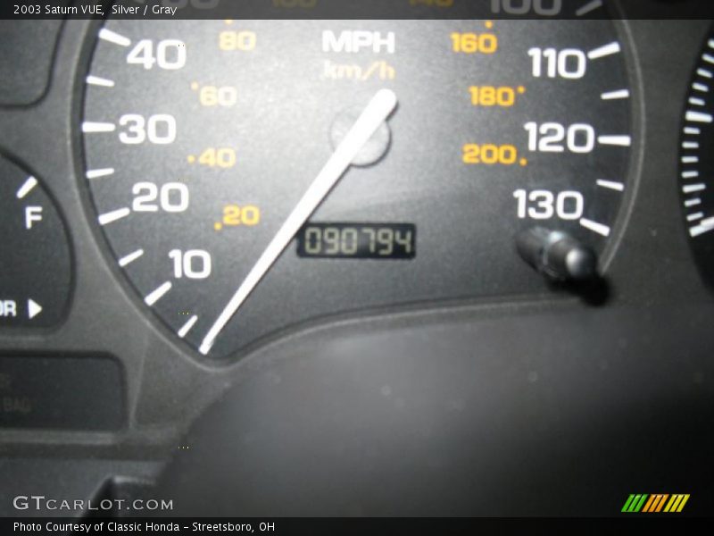 Silver / Gray 2003 Saturn VUE
