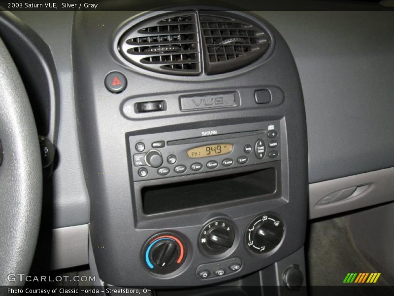 Silver / Gray 2003 Saturn VUE