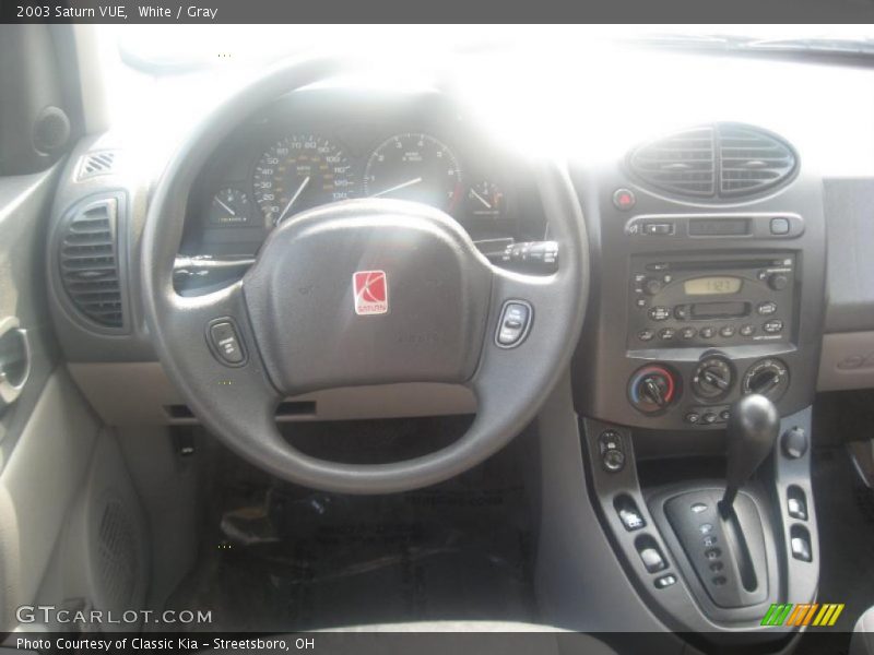 White / Gray 2003 Saturn VUE