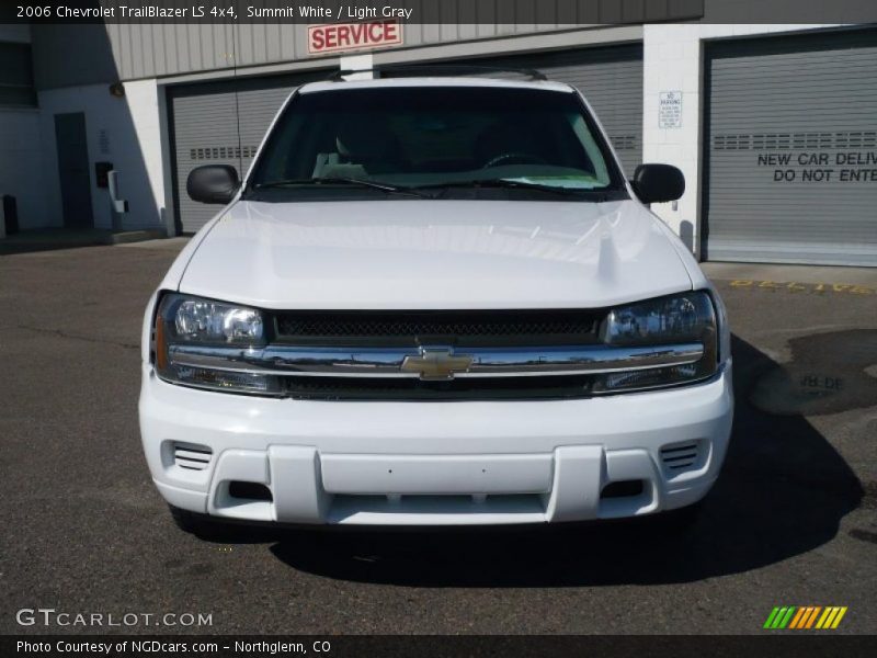 Summit White / Light Gray 2006 Chevrolet TrailBlazer LS 4x4