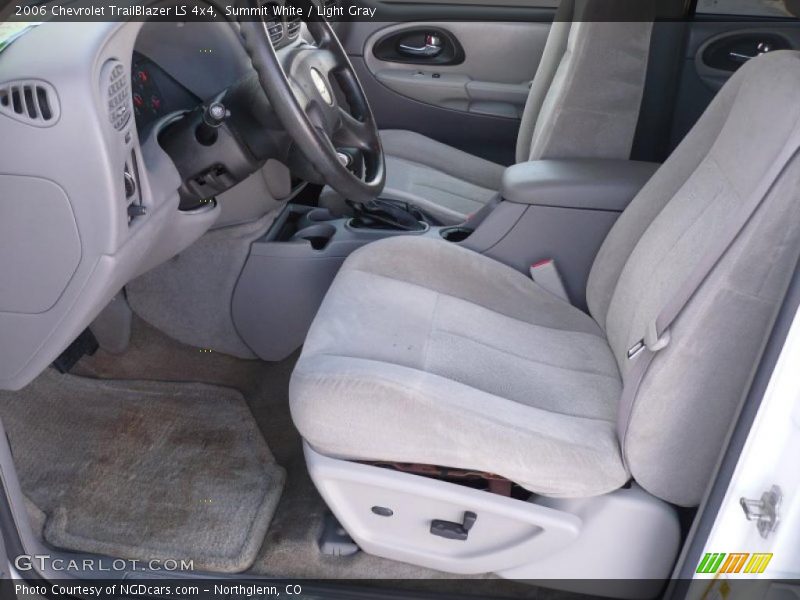 Summit White / Light Gray 2006 Chevrolet TrailBlazer LS 4x4