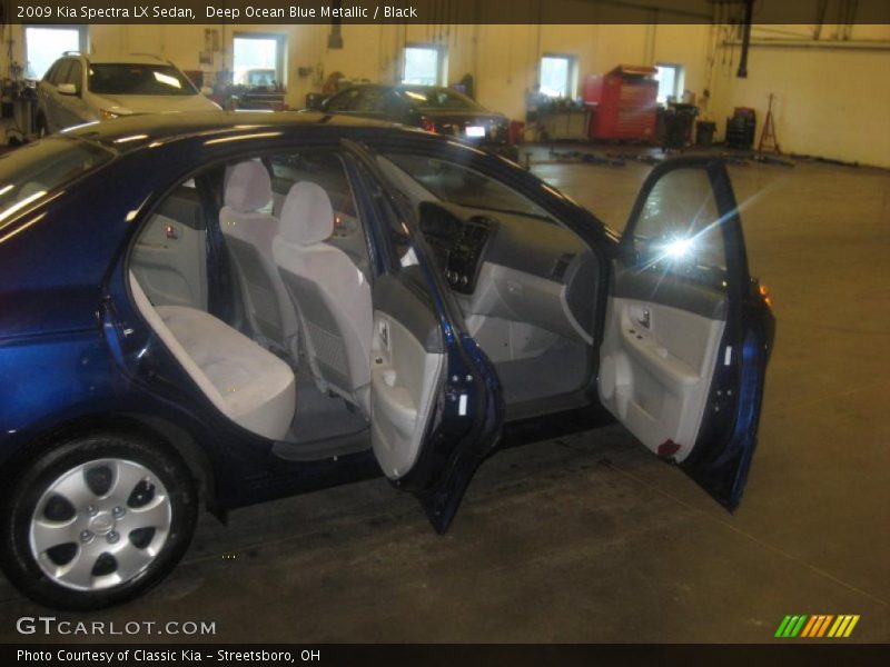 Deep Ocean Blue Metallic / Black 2009 Kia Spectra LX Sedan