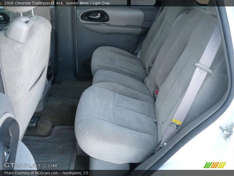 Summit White / Light Gray 2006 Chevrolet TrailBlazer LS 4x4