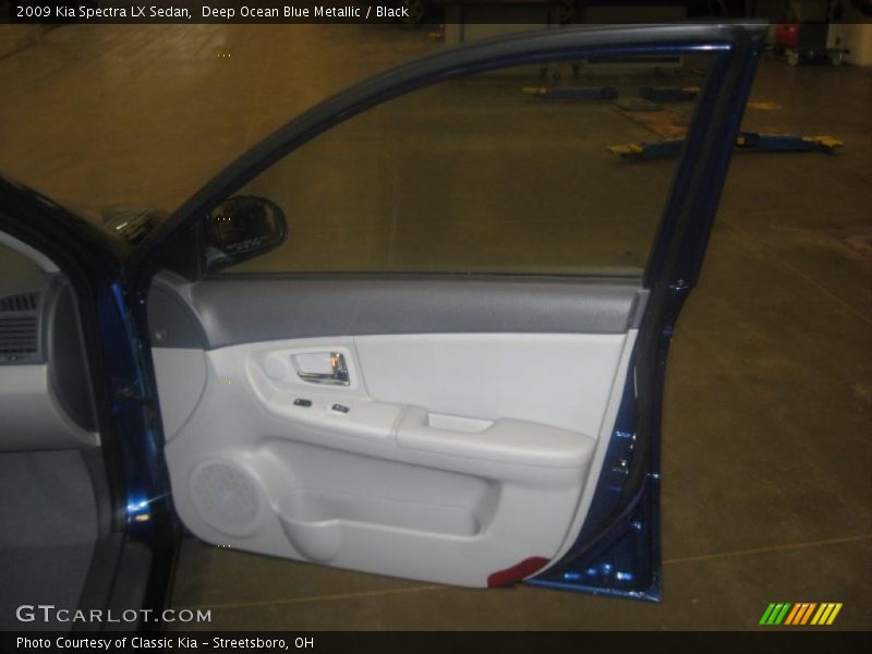 Deep Ocean Blue Metallic / Black 2009 Kia Spectra LX Sedan