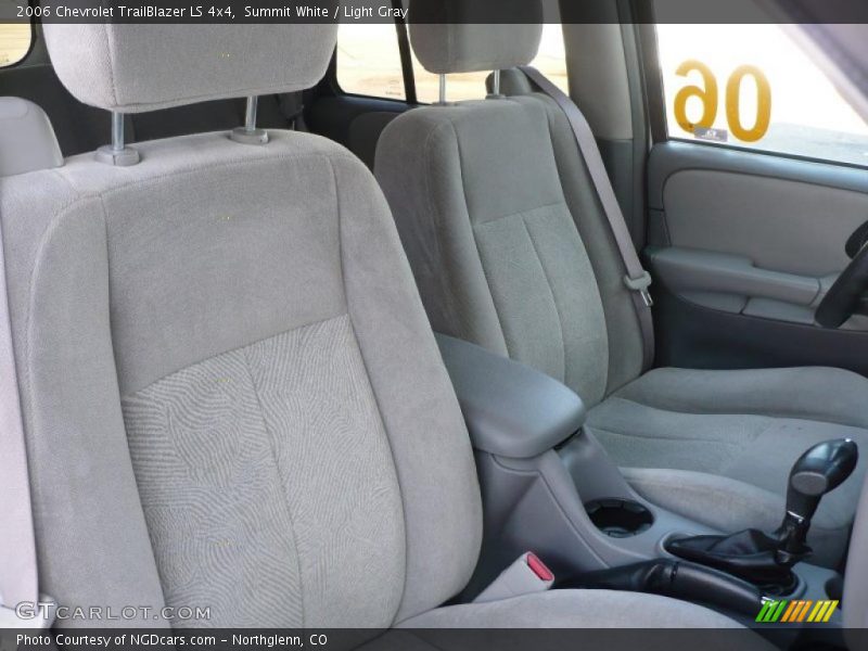 Summit White / Light Gray 2006 Chevrolet TrailBlazer LS 4x4