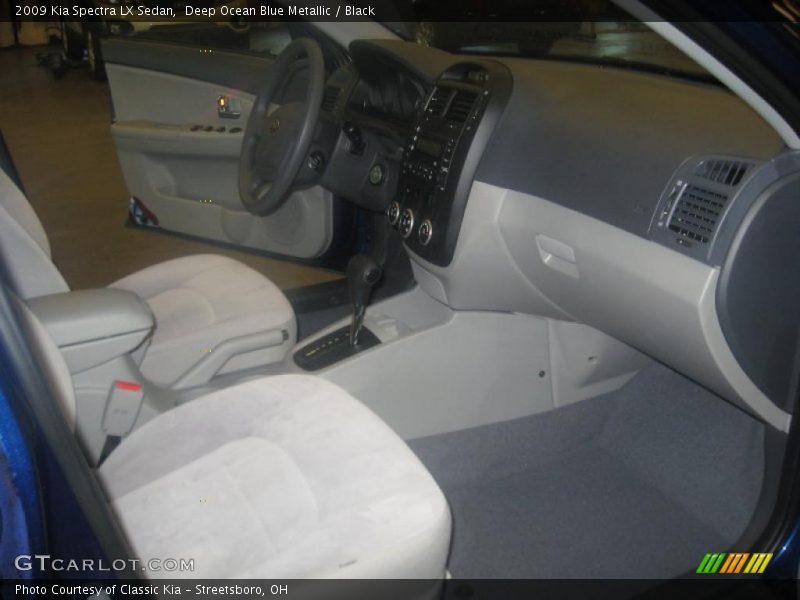Deep Ocean Blue Metallic / Black 2009 Kia Spectra LX Sedan