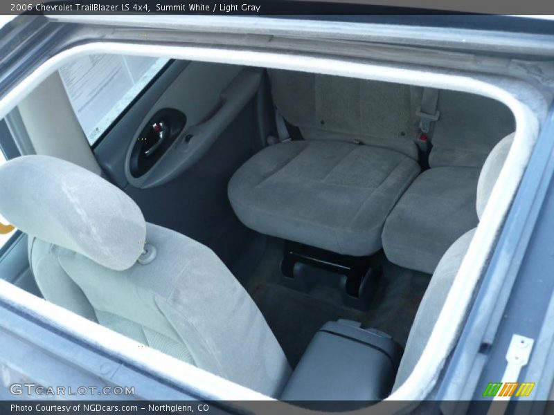 Summit White / Light Gray 2006 Chevrolet TrailBlazer LS 4x4