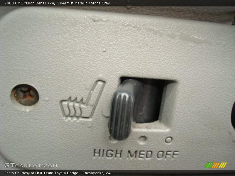 Silvermist Metallic / Stone Gray 2000 GMC Yukon Denali 4x4