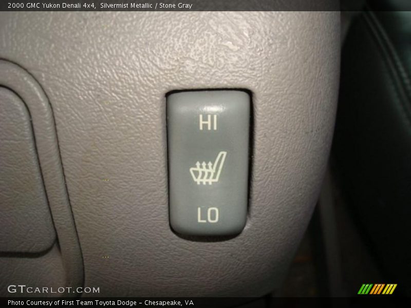 Silvermist Metallic / Stone Gray 2000 GMC Yukon Denali 4x4