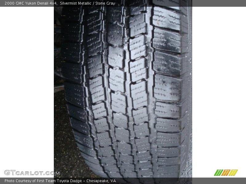 Silvermist Metallic / Stone Gray 2000 GMC Yukon Denali 4x4