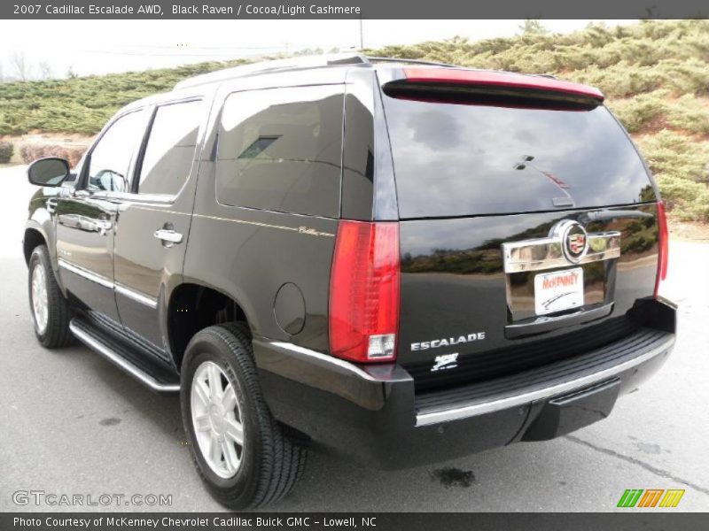 Black Raven / Cocoa/Light Cashmere 2007 Cadillac Escalade AWD