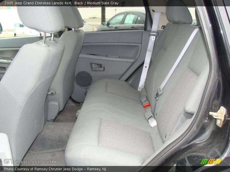 Black / Medium Slate Gray 2005 Jeep Grand Cherokee Laredo 4x4