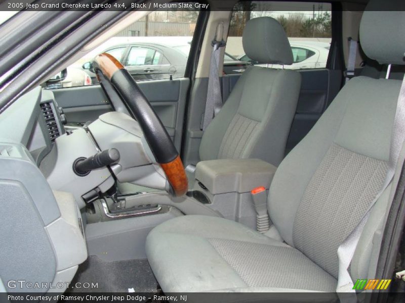 Black / Medium Slate Gray 2005 Jeep Grand Cherokee Laredo 4x4