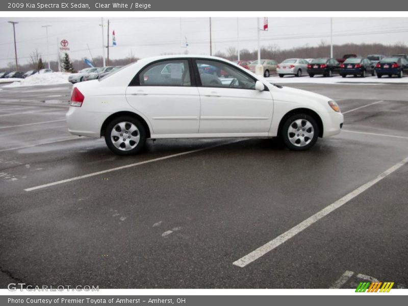 Clear White / Beige 2009 Kia Spectra EX Sedan