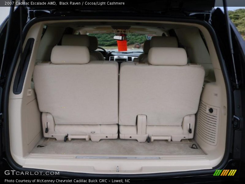 Black Raven / Cocoa/Light Cashmere 2007 Cadillac Escalade AWD