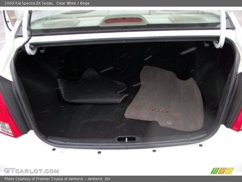 Clear White / Beige 2009 Kia Spectra EX Sedan