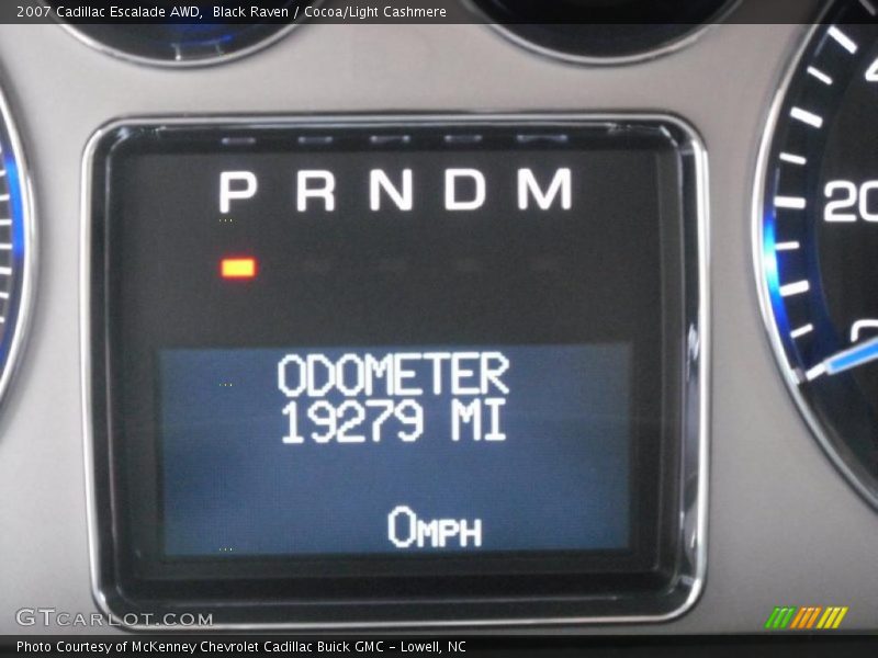 Black Raven / Cocoa/Light Cashmere 2007 Cadillac Escalade AWD