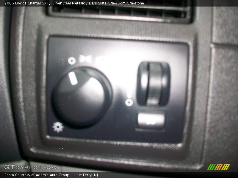 Silver Steel Metallic / Dark Slate Gray/Light Graystone 2006 Dodge Charger SXT