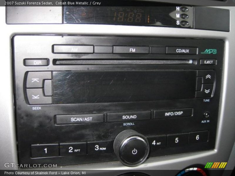 Cobalt Blue Metallic / Grey 2007 Suzuki Forenza Sedan