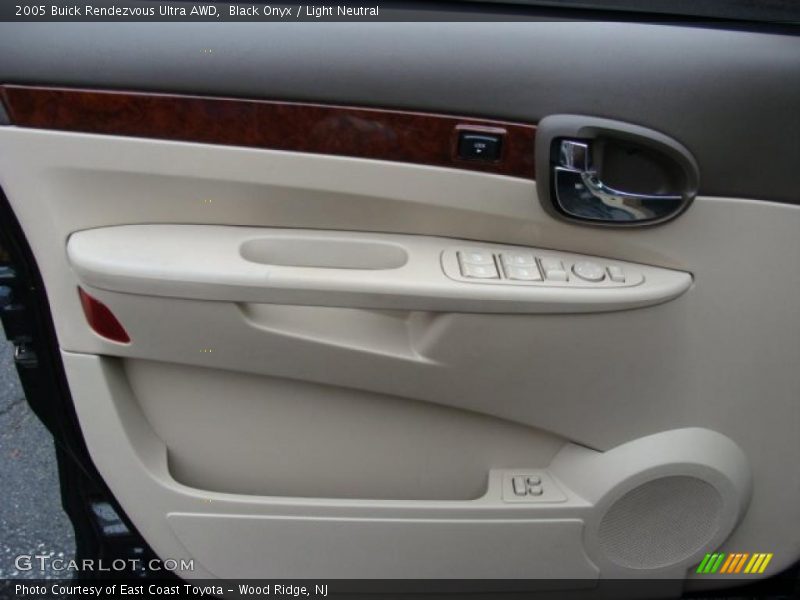 Black Onyx / Light Neutral 2005 Buick Rendezvous Ultra AWD