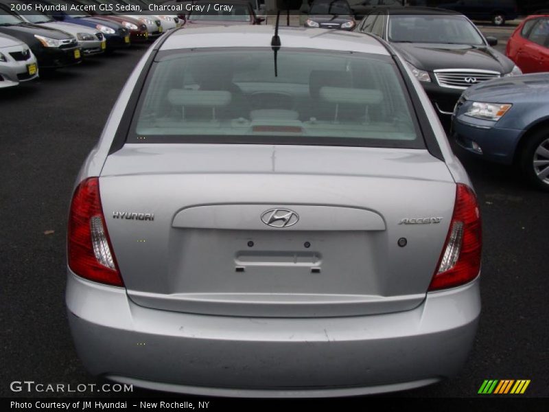 Charcoal Gray / Gray 2006 Hyundai Accent GLS Sedan
