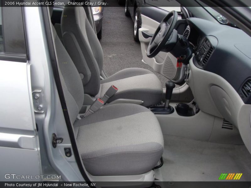 Charcoal Gray / Gray 2006 Hyundai Accent GLS Sedan
