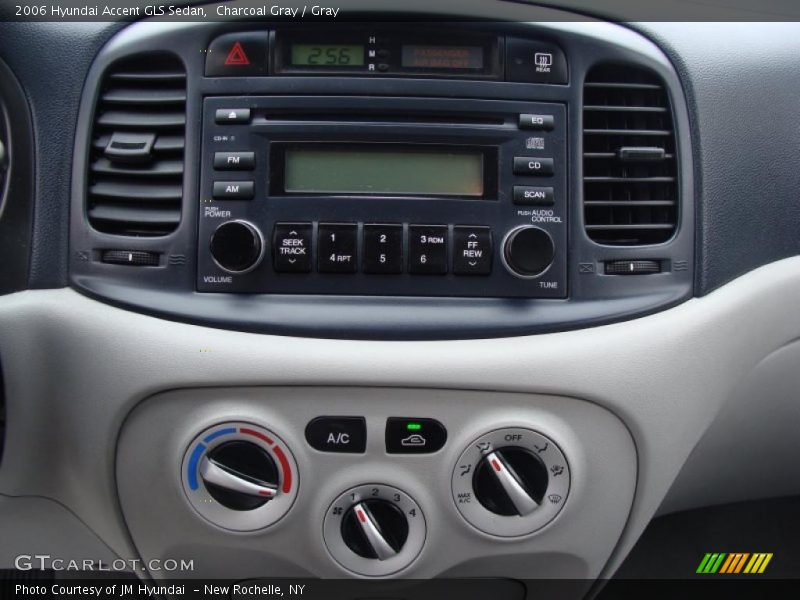Charcoal Gray / Gray 2006 Hyundai Accent GLS Sedan