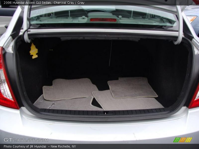 Charcoal Gray / Gray 2006 Hyundai Accent GLS Sedan