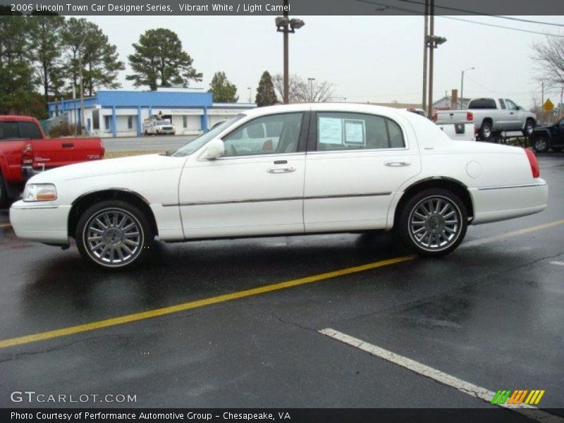 Vibrant White / Light Camel 2006 Lincoln Town Car Designer Series